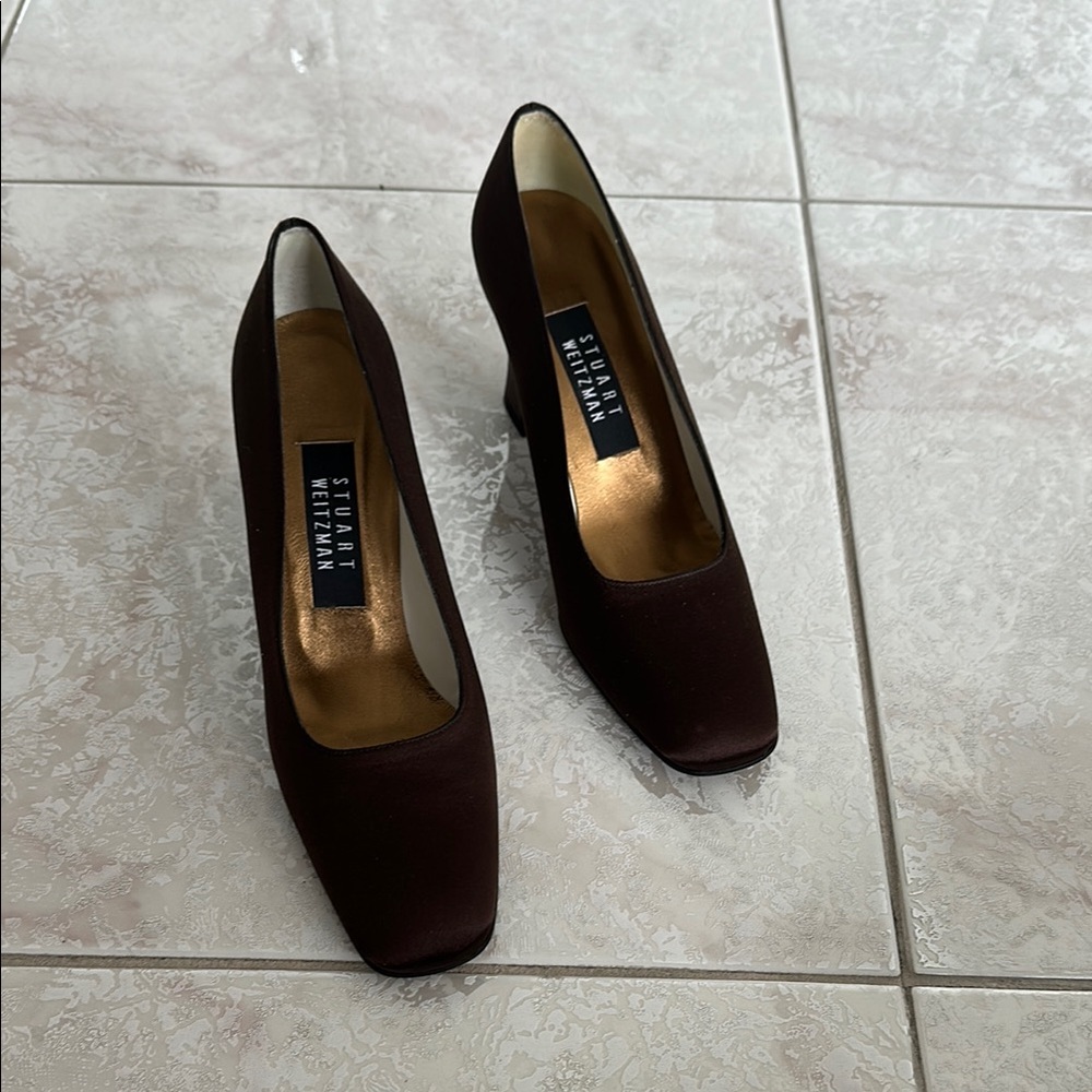 VINTAGE Stuart Weitzman Satin Pumps